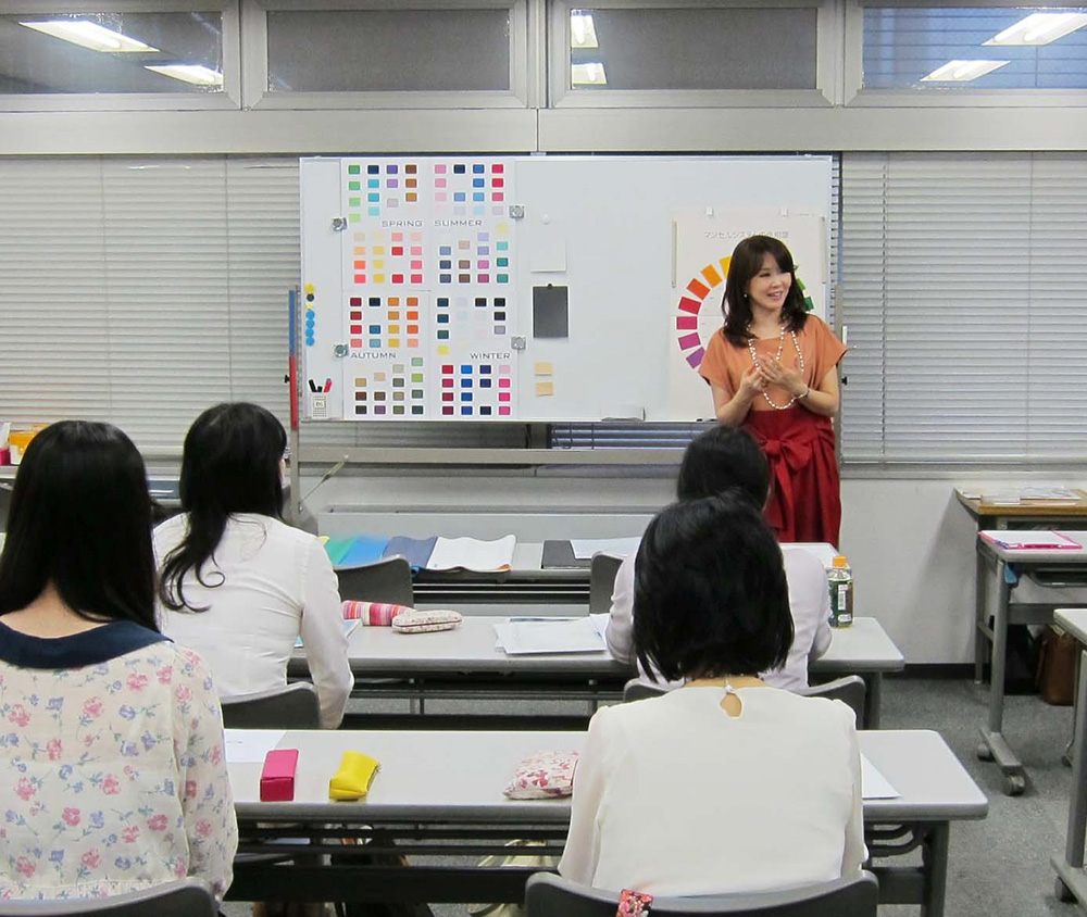 サンケイリビング新聞社 リビング千葉 パーソナルカラー講座風景