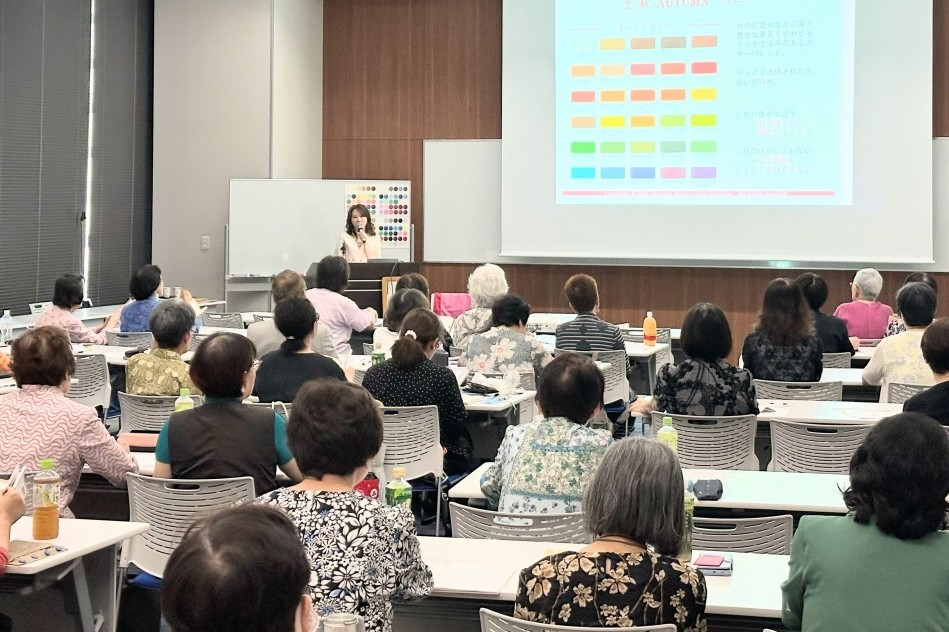パーソナルカラー＆骨格診断セミナー集合写真